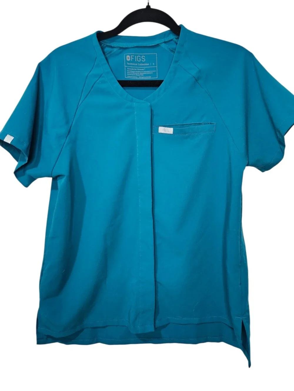 Figs Tela Top Pacific Blue Scrub Top Womens Technical Collection